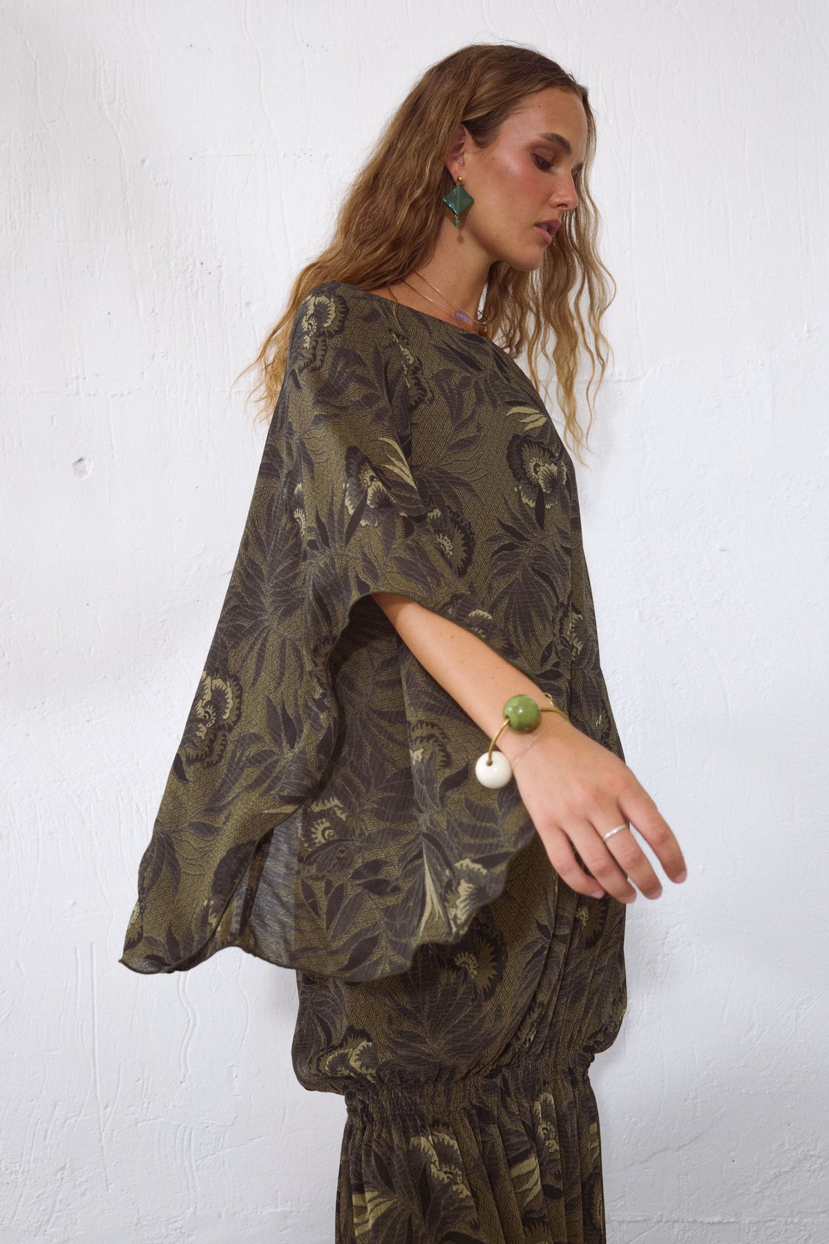 VESTIDO VÉRTICE HOJAS