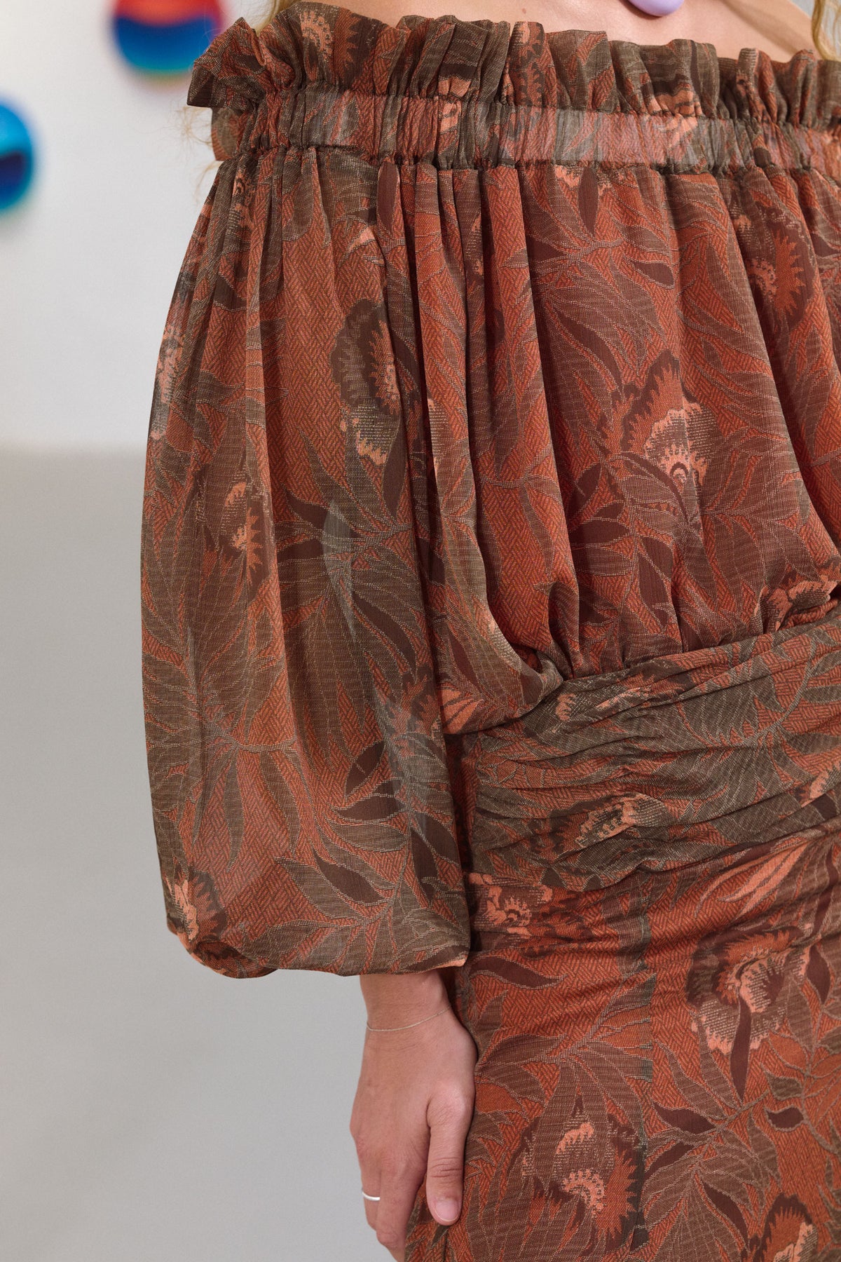 TOTAL LOOK DINTEL TERRACOTA
