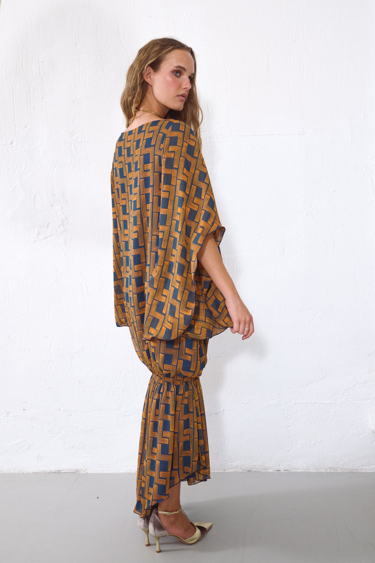 VESTIDO VÉRTICE GEOMÉTRICO