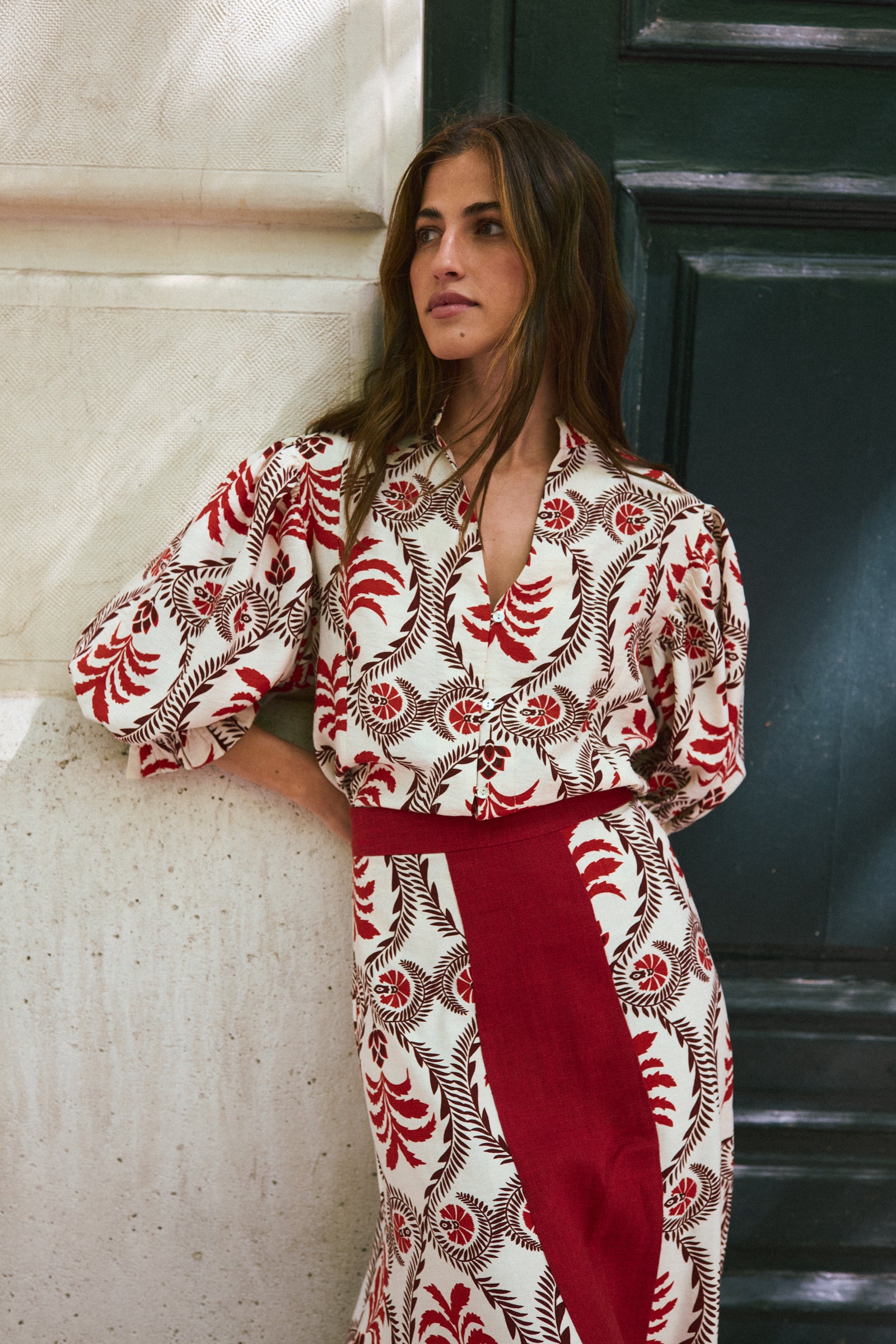 BLUSA ABULLONADA TROPICAL