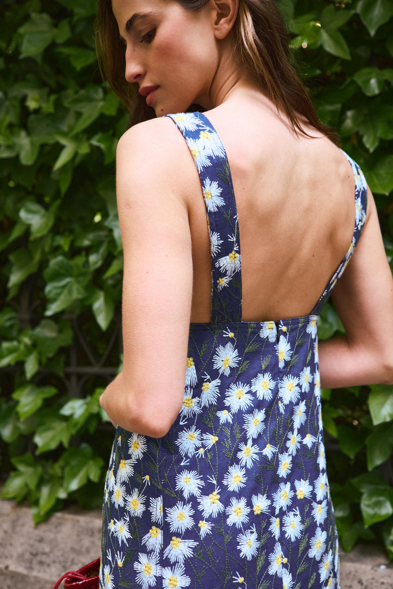 VESTIDO BORDADO DENIM
