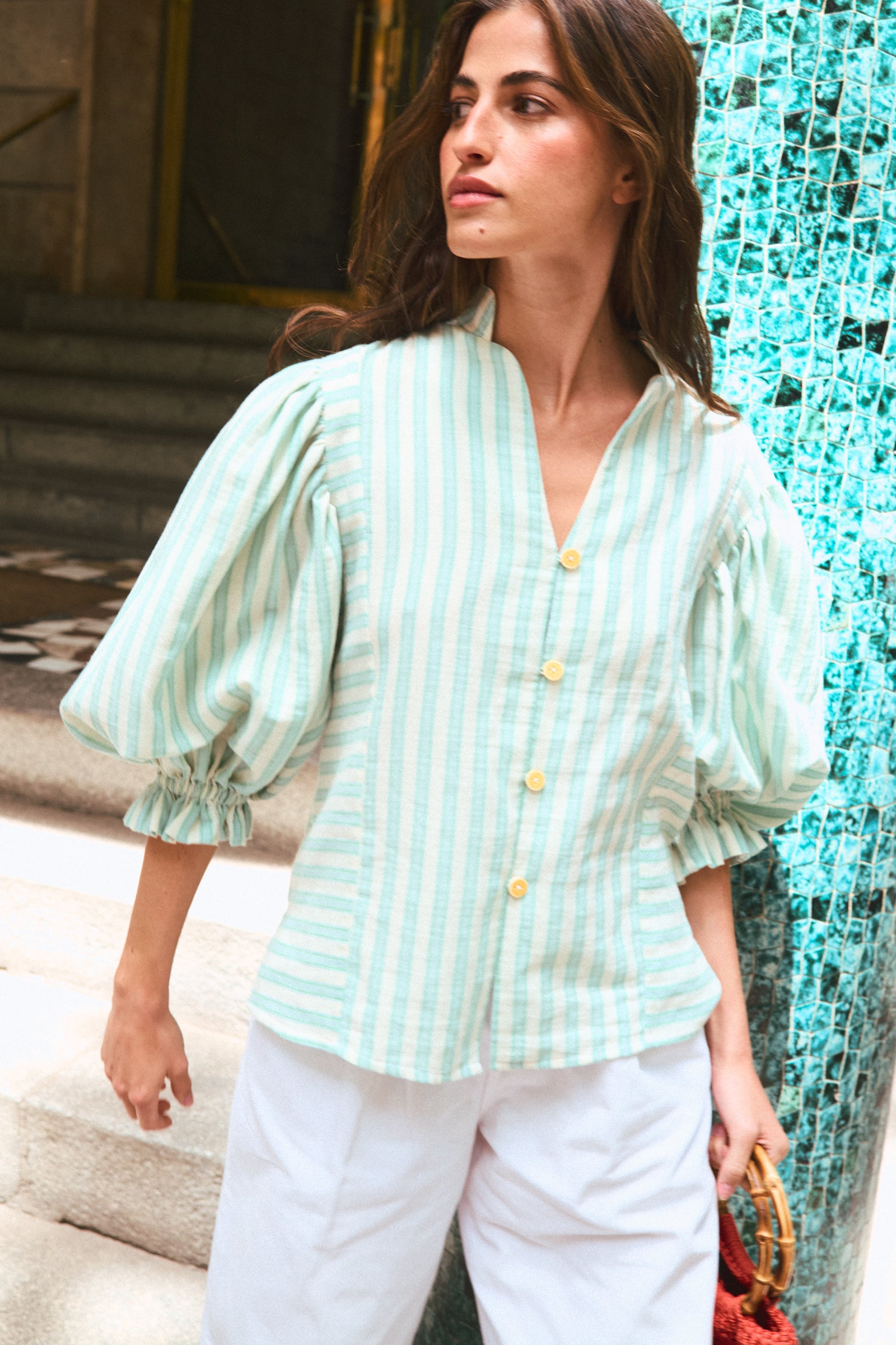 BLUSA ABULLONADA RAYAS