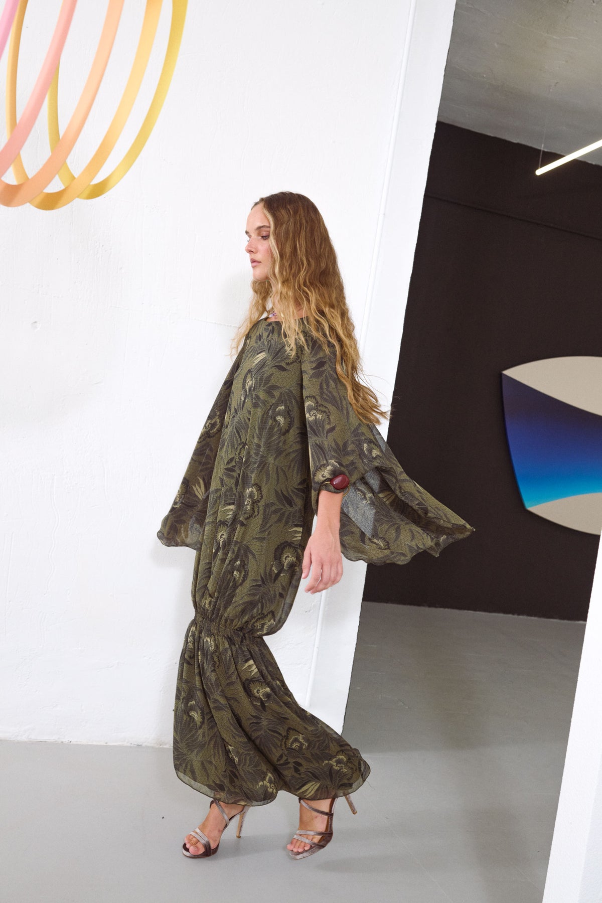 VESTIDO VÉRTICE HOJAS