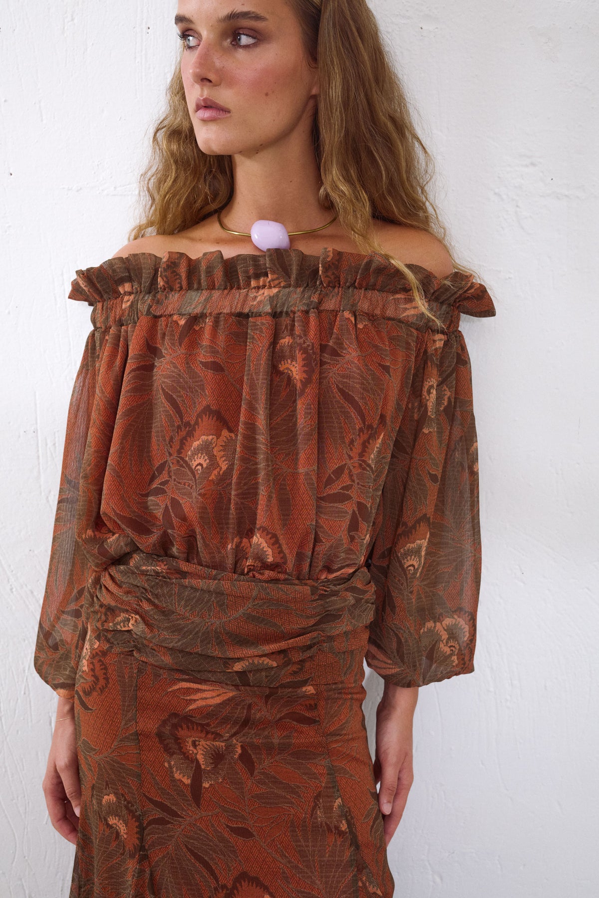 TOTAL LOOK DINTEL TERRACOTA