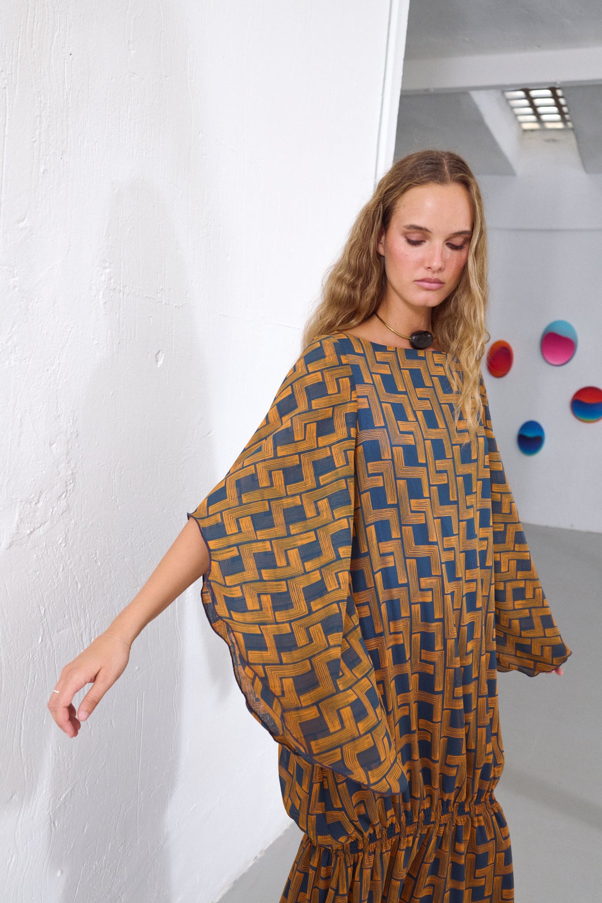 VESTIDO VÉRTICE GEOMÉTRICO