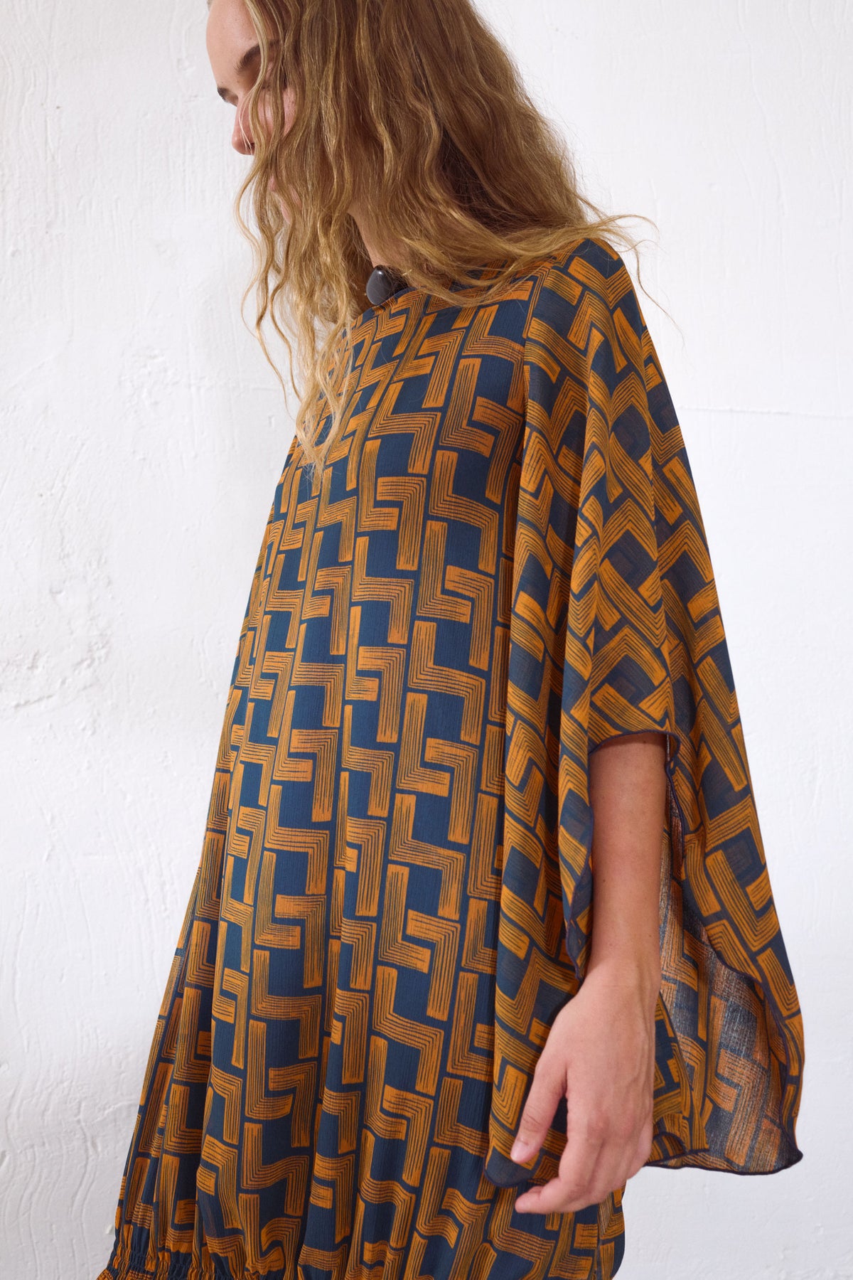 VESTIDO VÉRTICE GEOMÉTRICO