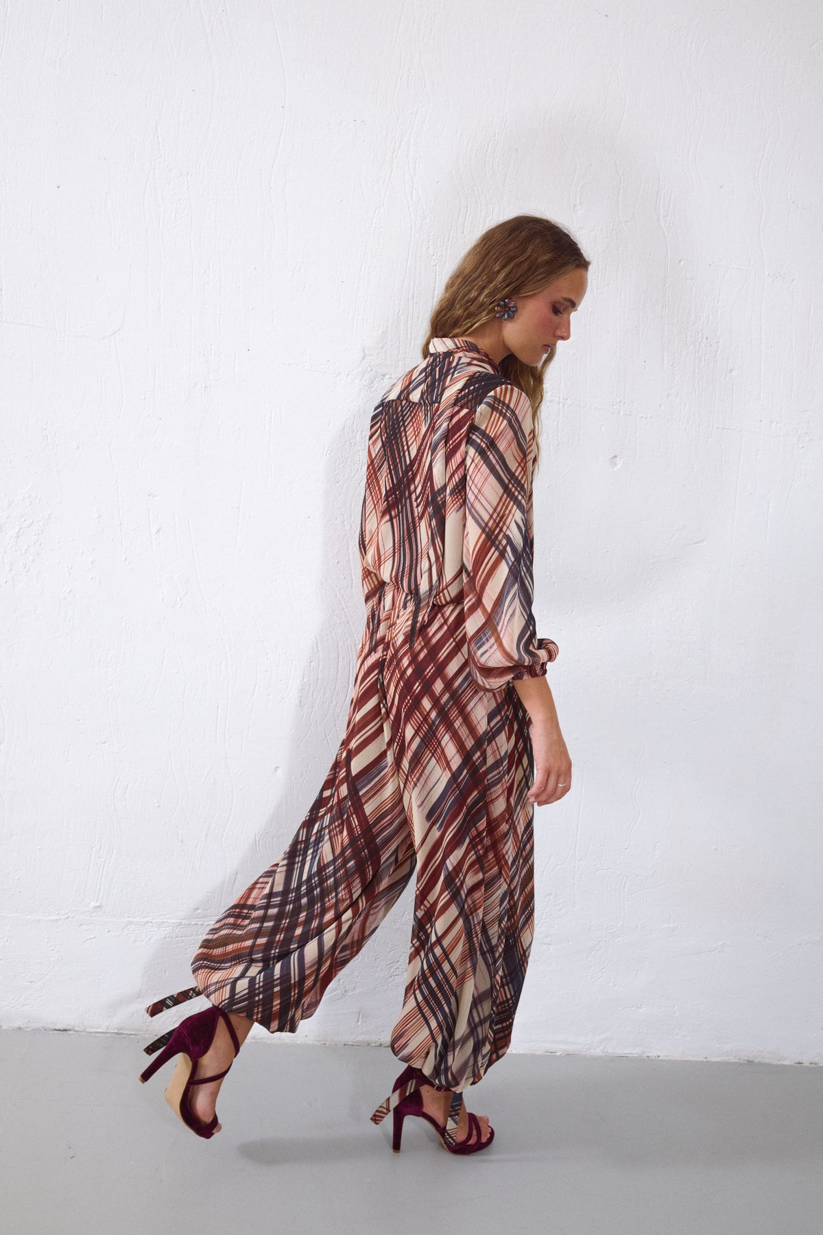 TOTAL LOOK COMPÁS GEOMÉTRICO
